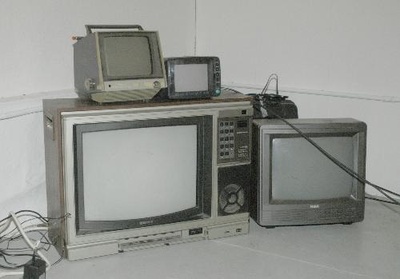ENTERTAINMENT SYSTEM ENTERTAINMENT SYSTEM